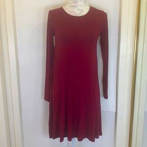 Old Navy burgundy/maroon long sleeves dress 👗